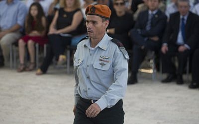 Head of the IDF's Home Front Command Maj. Gen. Yoel Strick walks during a memorial ceremony for Zionist leader Ze'ev Jabotinsky at the Mount Herzl cemetery in Jerusalem on August 4, 2016. (Yonatan Sindel/Flash90) Head of the IDF's Home Front Command Maj. Gen. Yoel Strick walks during a memorial ceremony for Zionist leader Ze'ev Jabotinsky at the Mount Herzl cemetery in Jerusalem on August 4, 2016. (Yonatan Sindel/Flash90)