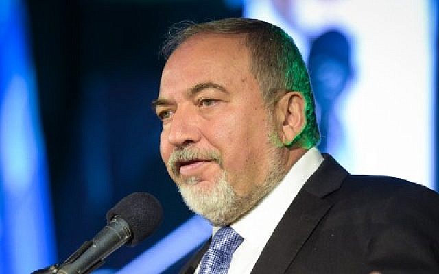 Defense Minister Avigdor Liberman in Tel Aviv, November 3, 2016. (Flash90)