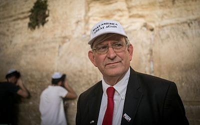 Marc Zell, co-chair of Republicans Overseas Israel, visits the Western Wall in Jerusalem's Old City on November 9, 2016, a day after Donald Trump won the 2016 US election. (Yonatan Sindel/Flash90)