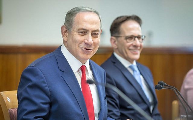 Prime Minister Benjamin Netanyahu leads the weekly cabinet meeting at his office in Jerusalem on November 20, 2016. (Emil Salman/POOL) Prime Minister Benjamin Netanyahu leads the weekly cabinet meeting at his office in Jerusalem on November 20, 2016. (Emil Salman/POOL)