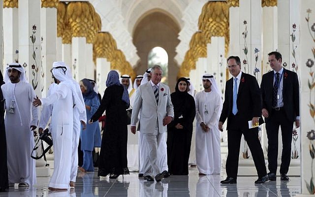 Britain's Prince Charles visits the Sheikh Zayed Grand Mosque in Abu Dhabi, United Arab Emirates, Sunday, Nov. 6, 2016. (AP/Kamran Jebreili) Britain's Prince Charles visits the Sheikh Zayed Grand Mosque in Abu Dhabi, United Arab Emirates, Sunday, Nov. 6, 2016. (AP/Kamran Jebreili)