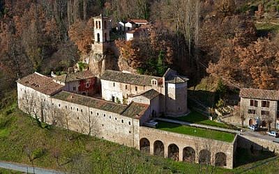 The Abbey of Sant-Eutizio in Umbria, Italy, in a picture taken before the ancient building was severely damaged in a magnitude-6.6 earthquake on October 31, 2016. (Wikipedia/Lucia Padovini/CC BY 3.0)