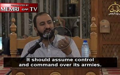 Screen capture showing Palestinian cleric Sheikh Abd Al-Salam Abu Al-Izz in a video posted online November 16, 2016. (screen capture, MEMRI - The Middle East Media Research Institute)