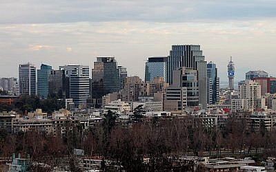 A view of downtown Santiago, Chile. (CC BY-SA, Foncea/ Wikimedia)