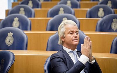 Geert Wilders, leader of right-wing Dutch Party for Freedom (Partij voor de Vrijheid - PVV), being pictured at the Senate (Tweede Kamer) at the Binnenhof in The Hague, The Netherlands on November 17, 2016. (AFP PHOTO / ANP / Bart Maat)