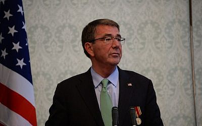 US Defence Secretary Ashton Carter addresses a joint press conference with Afghan President Ashraf Ghani at the Presidential Palace in Kabul on December 9, 2016. (AFP PHOTO/NOORULLAH SHIRZADA)
