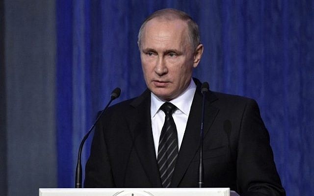 Russian President Vladimir Putin speaks during a gala evening devoted to the Day of Security Workers at the State Kremlin Palace in Moscow on December 20, 2016. (AFP/Sputnik/Aleksey Nikolskyi)