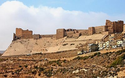Karak castle in Jordan, seen in 2004. (CC BY-SA, Dennis Jarvis, Flickr)
