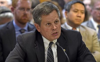 Sen. Steve Daines (R-Mont) speaks on Capitol Hill on July 7, 2015. (Susan Walsh, AP/File)