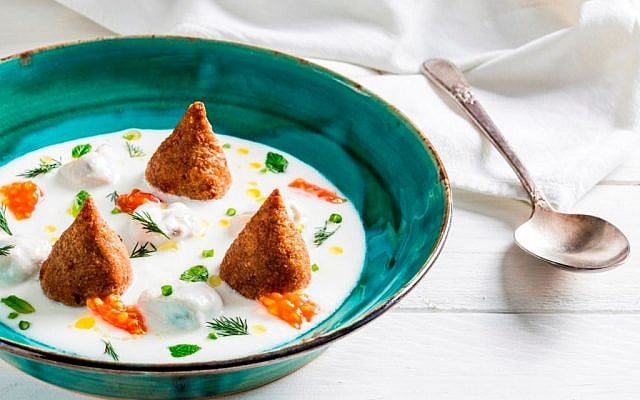Image of the al-Basha Oasakru dish. (Credit: Asaf-Ambram)