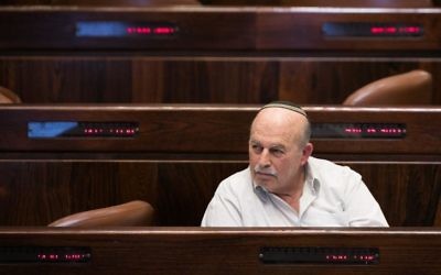 Jewish Home MK Nissan Slomiansky during a vote on the so-called Regulation Bill to legitimize illegal West Bank outposts, December 7, 2016. (Yonatan Sindel/Flash90)