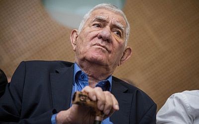 Former Ramat Gan mayor Zvi Bar at the Supreme Court on December 11, 2016 in Jerusalem. (Hadas Parush/Flash90)
