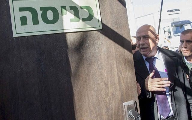 MK Basel Ghattas arrives at the Lahav 433 police investigation unit in Lod, December 20, 2016. (Roy Alima/Flash90) MK Basel Ghattas arrives at the Lahav 433 police investigation unit in Lod, December 20, 2016. (Roy Alima/Flash90)