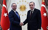 Israel’s new ambassador to Turkey, Eitan Na'eh, hands his credentials to President Recep Tayyip Erdoğan on Monday, December 5, 2016. (courtesy Turkish Presidency)