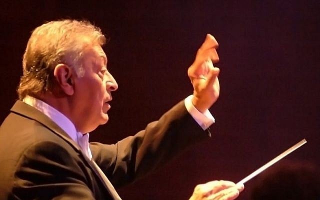Conductor Zubin Mehta during a concert by the Israel Philharmonic Orchestra in the Mann Auditorium (Eichal ha Tarbut) of Tel Aviv, October 28 2007. (Jorge Novomisky/Flash90) Conductor Zubin Mehta during a concert by the Israel Philharmonic Orchestra in the Mann Auditorium (Eichal ha Tarbut) of Tel Aviv, October 28 2007. (Jorge Novomisky/Flash90)