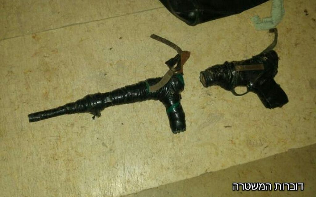Makeshift weapons confiscated by Israeli police in the West Bank overnight Tuesday, December 20, 2016 (Israel Police)