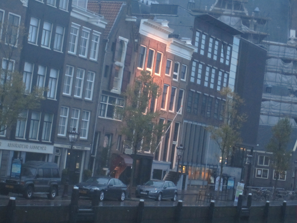 The Amsterdam office building (center) in which Anne Frank and her family hid for two years, November 2014 (Matt Lebovic/The Times of Israel) The Amsterdam office building (center) in which Anne Frank and her family hid for two years, November 2014 (Matt Lebovic/The Times of Israel)