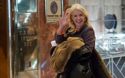 Kellyanne Conway arrives for meetings with US President-elect Donald Trump at Trump Tower in New York on January 10, 2017. (AFP Photo/Bryan R. Smith)