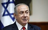 Prime Minister Benjamin Netanyahu attends the weekly cabinet meeting in Jerusalem on January 22, 2017. ( AFP PHOTO / POOL / RONEN ZVULUN)