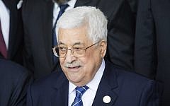 Palestinian president Mahmoud Abbas poses for the family photo, during the 28th African Union summit in Addis Ababa on January 30, 2017. (AFP/ZACHARIAS ABUBEKER)