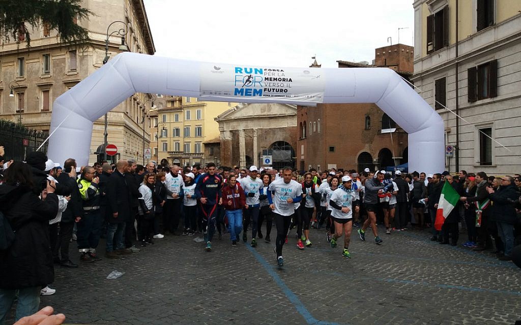 About 1,500 people took part in the Run for Mem on January 22, which commemorated persecution sites from the Holocaust. (Courtesy Moked.it/Pagine Ebraiche) About 1,500 people took part in the Run for Mem on January 22, which commemorated persecution sites from the Holocaust. (Courtesy Moked.it/Pagine Ebraiche)