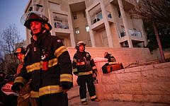 The scene of a deadly apartment fire in Jerusalem on January 1, 2017. (Yonatan Sindel/Flash90)