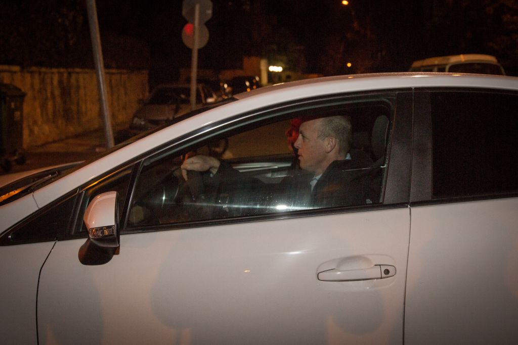 Police investigators arrive at the Prime Minister's Residence in Jerusalem on January 2, 2017 to question Prime Minister Benjamin Netanyahu on suspicions of receiving illicit benefits. (Hadas Parush/Flash90) Police investigators arrive at the Prime Minister's Residence in Jerusalem on January 2, 2017 to question Prime Minister Benjamin Netanyahu on suspicions of receiving illicit benefits. (Hadas Parush/Flash90)