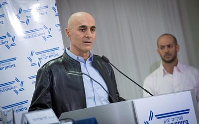 Maj. Gen. (res.) Gadi Shamni, former head of IDF Central Command, speaks at a press conference organized by 'Commanders for Israel's Security' in Tel Aviv on January 15, 2017. (Miriam Alster/Flash90) Maj. Gen. (res.) Gadi Shamni, former head of IDF Central Command, speaks at a press conference organized by 'Commanders for Israel's Security' in Tel Aviv on January 15, 2017. (Miriam Alster/Flash90)