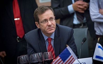 Opposition leader Issac Herzog at the Knesset on January 17, 2017. (Miriam Alster/FLASH90)