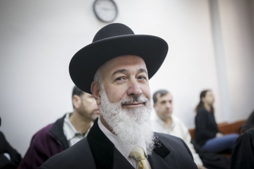 Former Israel chief rabbi Yona Metzger at the Jerusalem District Court on Monday, January 30, 2017 (Yonatan Sindel/Flash90) Former Israel chief rabbi Yona Metzger at the Jerusalem District Court on Monday, January 30, 2017 (Yonatan Sindel/Flash90)
