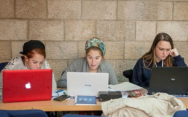 Women working at JDC's Social Impact Hackathon held in Jerusalem to close social gaps in Israel, January 2017 (Courtesy)