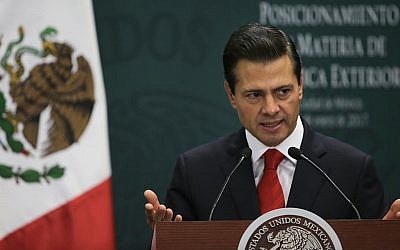 Mexico's ex-president Enrique Pena Nieto speaks during a press conference at Los Pinos presidential residence in Mexico City, January 23, 2017. (AP/Marco Ugarte)