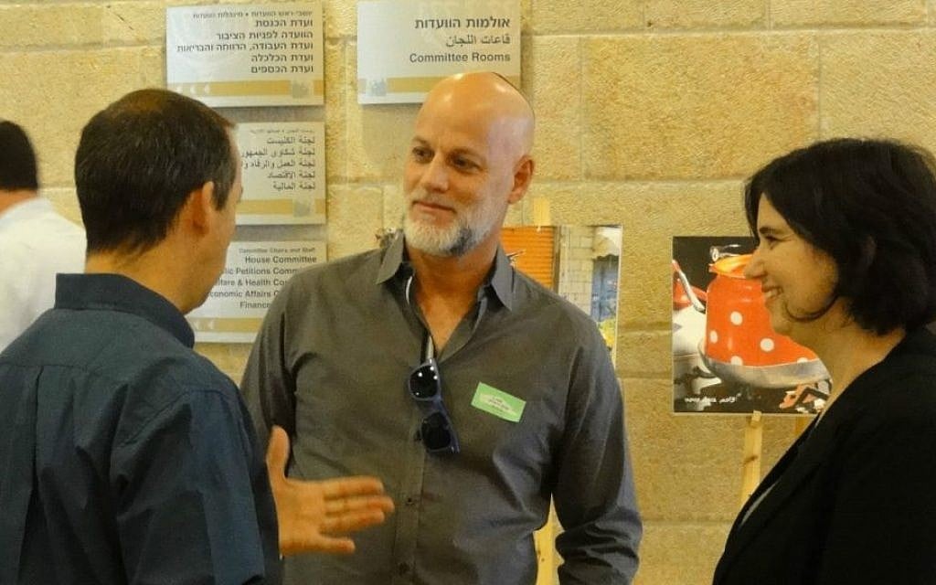 Head of joint Diaspora Ministry/Reform Movement program DOMIM-aLike Rabbi Nir Barkin (center) at the Israeli Knesset with co-worked Smadar Bilik on December 6, 2016. (Facebook)
