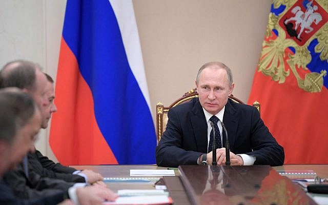 Russian President Vladimir Putin chairs a government meeting in the Kremlin in Moscow, Russia, Thursday, Jan. 19, 2017. (Alexei Druzhinin/Sputnik, Kremlin Pool Photo via AP)
