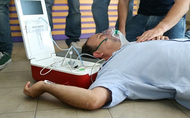 SALI by Inovytec is a portable device to treat cardiac and respiratory failures on site (Courtesy)