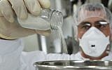 In a lab in the Teva Medical Factory in Har Hotzvim, Jerusalem, March 15, 2010. (Nati Shohat/Flash90)