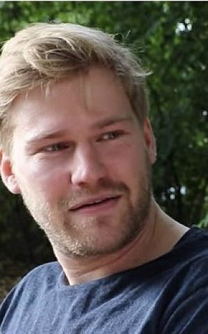 Shahak Shapira (YouTube screenshot)