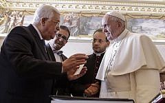 Pope Francis meets with Palestinian Authority President Mahmoud Abbas during a private audience at the Vatican, Saturday, Jan. 14, 2017. (Giuseppe Lami/ANSA pool via AP)