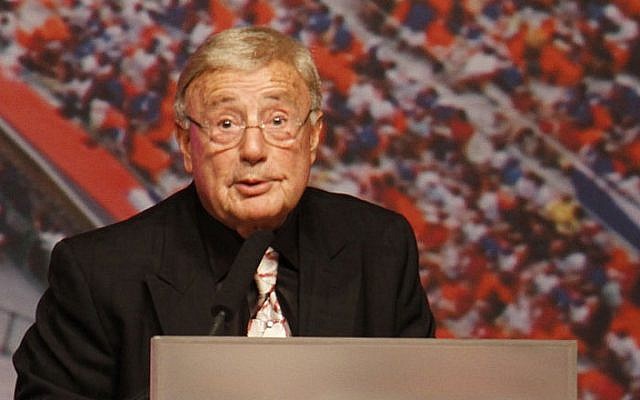 Charles Brotman (dbking/CC BY Wikimedia Commons)