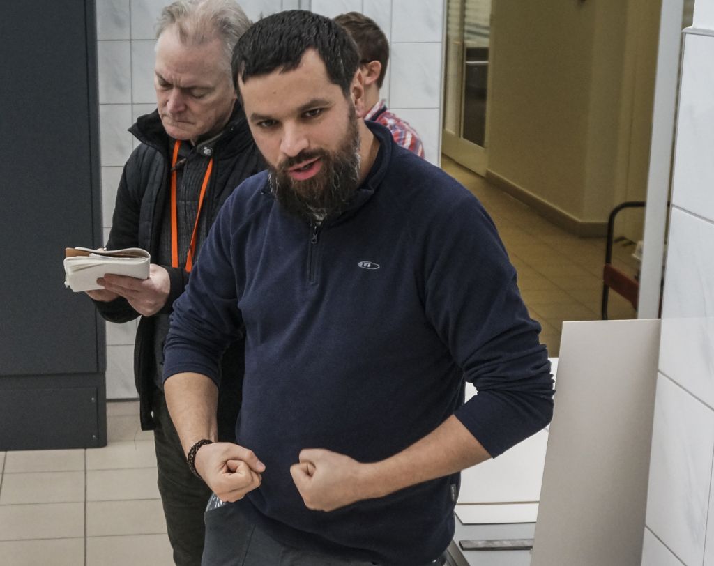 Pawel Sawicki showing journalists the lab of the Auschwitz-Birkenau museum, November 30, 2016. (Cnaan Liphshiz/JTA) Pawel Sawicki showing journalists the lab of the Auschwitz-Birkenau museum, November 30, 2016. (Cnaan Liphshiz/JTA)