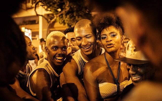 Final rehearsals of the Unidos de Vila Isabel samba school on the streets before the annual carnival, in Rio de Janeiro, Brazil, February 19, 2017. (AFP Photo/Yasuyoshi Chiba) Final rehearsals of the Unidos de Vila Isabel samba school on the streets before the annual carnival, in Rio de Janeiro, Brazil, February 19, 2017. (AFP Photo/Yasuyoshi Chiba)