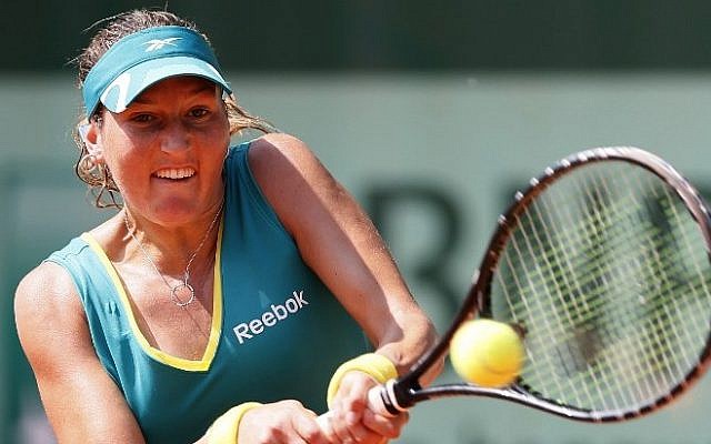 This file photo taken on May 30, 2012 shows Israel's Shahar Peer hitting a return during her Women's Singles 2nd Round tennis match of the French Open tennis tournament at the Roland Garros stadium. (AFP PHOTO / THOMAS COEX) This file photo taken on May 30, 2012 shows Israel's Shahar Peer hitting a return during her Women's Singles 2nd Round tennis match of the French Open tennis tournament at the Roland Garros stadium. (AFP PHOTO / THOMAS COEX)