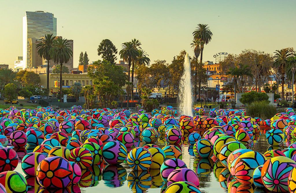 3,000 decorated spheres covered MacArthur Park in Los Angeles in Portraits of Hope's last major project there. (Courtesy) 3,000 decorated spheres covered MacArthur Park in Los Angeles in Portraits of Hope's last major project there. (Courtesy)
