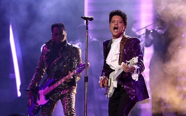 Musician Bruno Mars during The 59th Grammy Awards at the Staples Center on February 12, 2017, in Los Angeles, California. (Christopher Polk/Getty Images for NARAS/AFP)