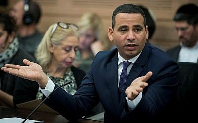 MK Yoel Hasson (Zionist Union) attends a Knesset Committee meeting on September 20, 2016. (Yonatan Sindel/Flash90) MK Yoel Hasson (Zionist Union) attends a Knesset Committee meeting on September 20, 2016. (Yonatan Sindel/Flash90)