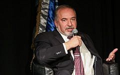 Defense Minister Avigdor Liberman at the Israel Bar Association Conference in Tel Aviv on December 20, 2016. (Flash90)