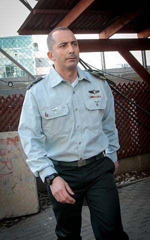 IDF Kfir Brigade commander Col. Guy Hazut arrives to testify at a sentencing hearing for Sgt. Elior Azaria, who was convicted of manslaughter for shooting dead a disarmed and wounded Palestinian assailant, at a military court in Tel Aviv on January 31, 2017. (Roy Alima/FLASH90)