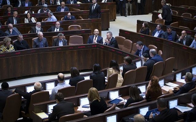 View of the plenum hall in the Knesset on February 06, 2017 where MKs were set to vote on the second and third reading of the so-called Regulation Bill. (Yonatan Sindel/Flash90)
