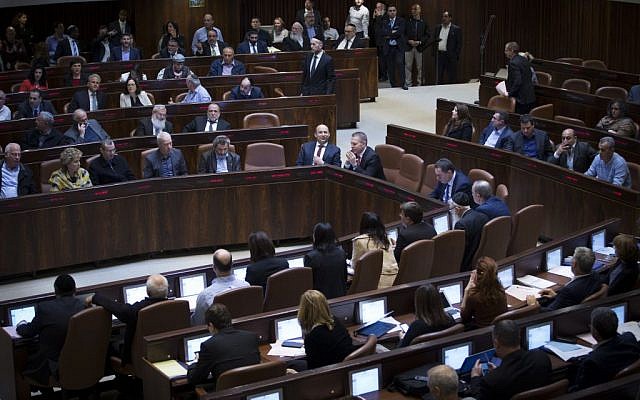 View of the plenum hall in the Knesset on February 06, 2017. (Yonatan Sindel/Flash90)
