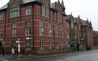 Buildings at the University of Central Lancashire campus in the United Kingdom. (CC BY-SA 2.0, Betty Longbottom, Wikimedia Commons)